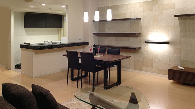 照明にもひと工夫したホテルライクなリビング