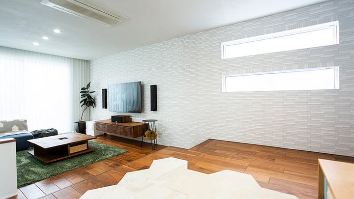 子ども用リビングから見た大人用リビング