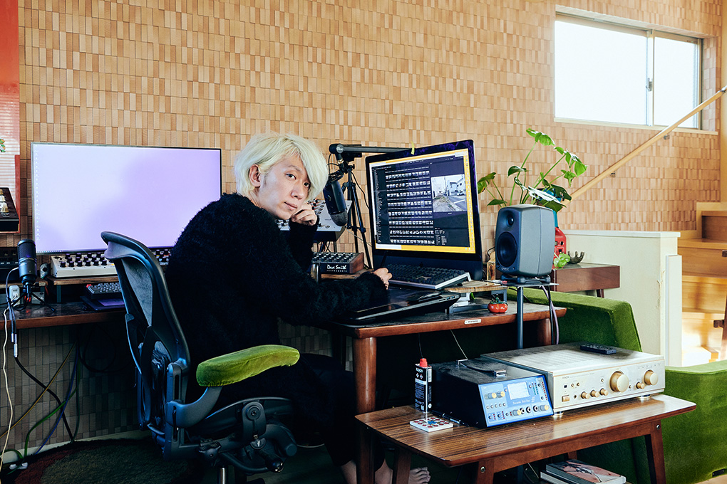 浅野さんの仕事部屋／漫画制作作業場